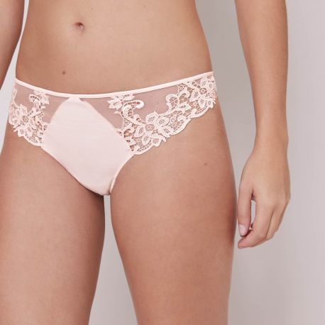 String, Saga, Simone Pérèle 15C700-383