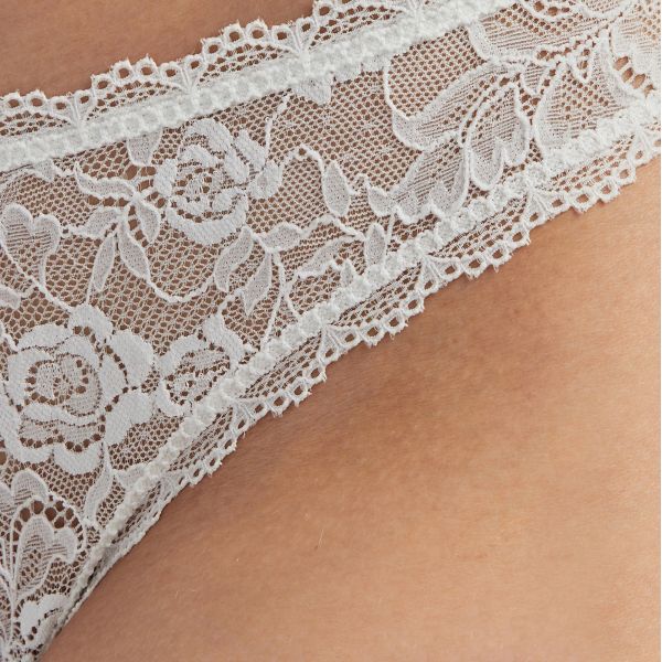 Tanga, Rosessence, Aubade HK26-OPAL