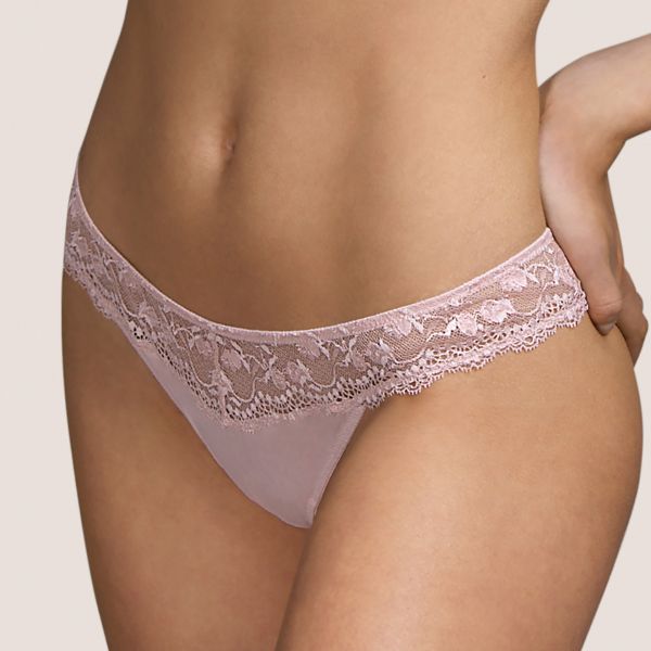 String Shorty, Raven, Andrès Sarda 3309855-RSM