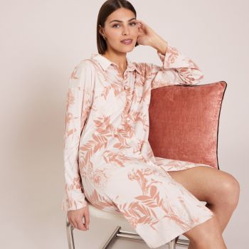 Short buttoned nightgown, Preface, L.Tavernier 2321120-PERLE