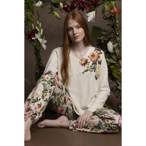 Long-Sleeved Pyjamas, Ad Selection 63586