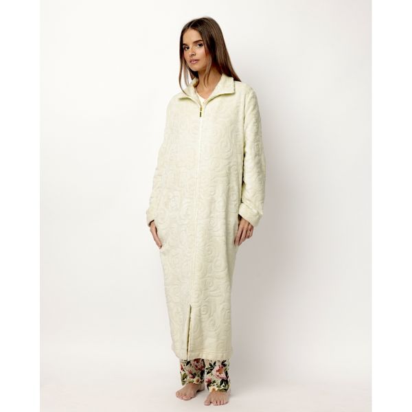 Robe de Chambre, Ad Selection 67165